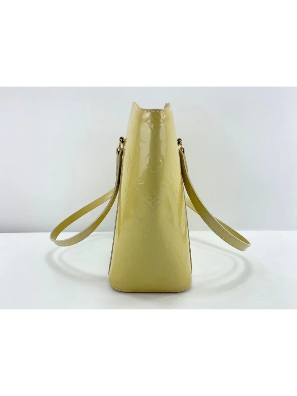 Louis Vuitton Avalon MM Bag